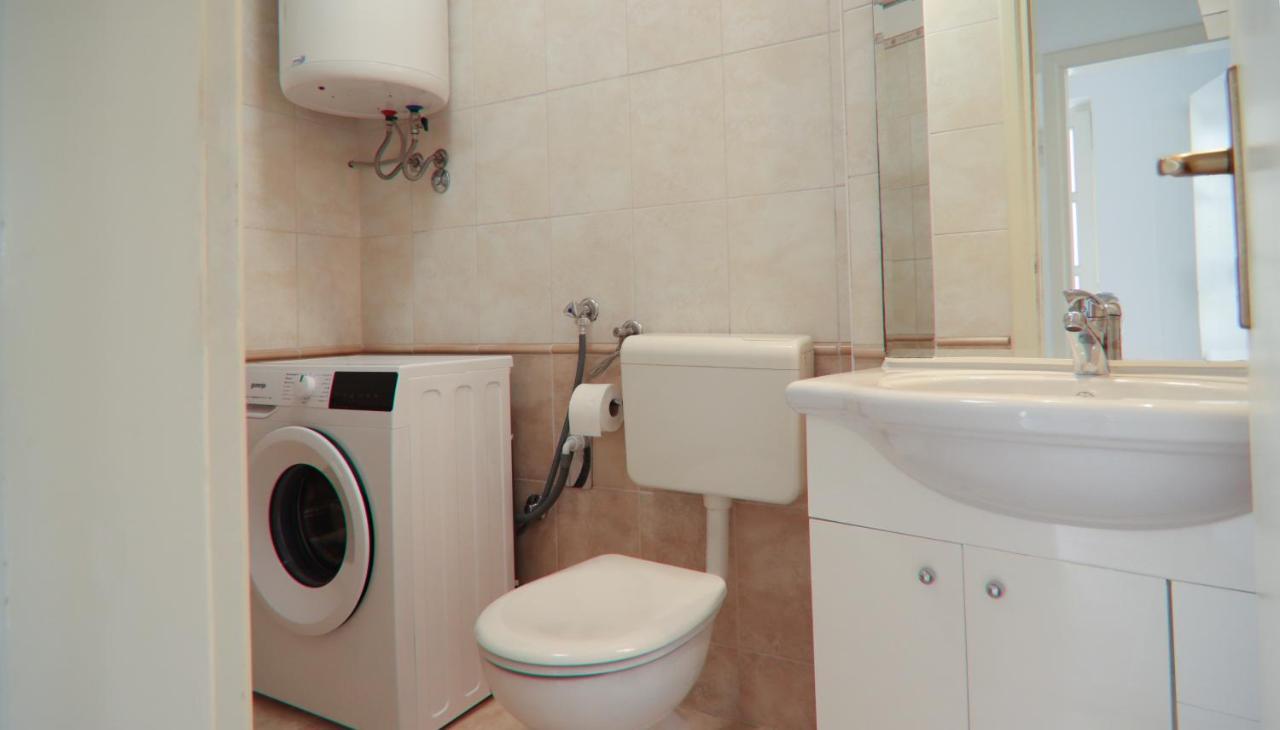 Mozart Apartments Baška Voda Esterno foto